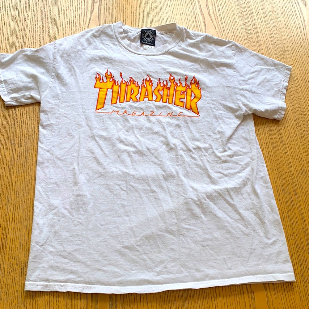 White thrasher t